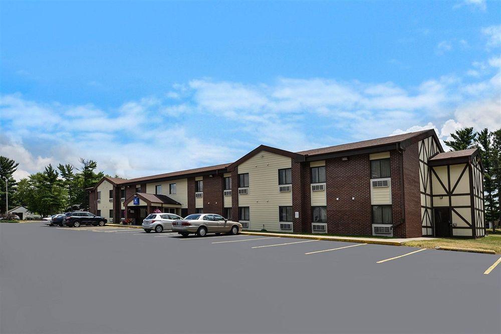 Americas Best Value Inn Wisconsin Rapids Extérieur photo